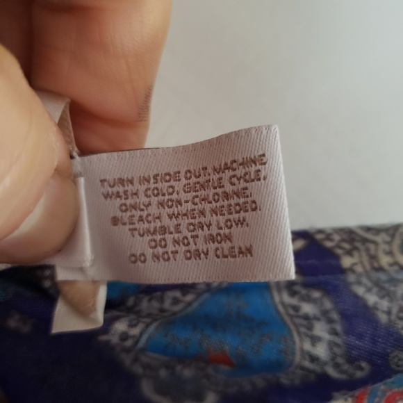 Chicos Multi Colored Pullover Top Size 1 - Picture 5 of 5